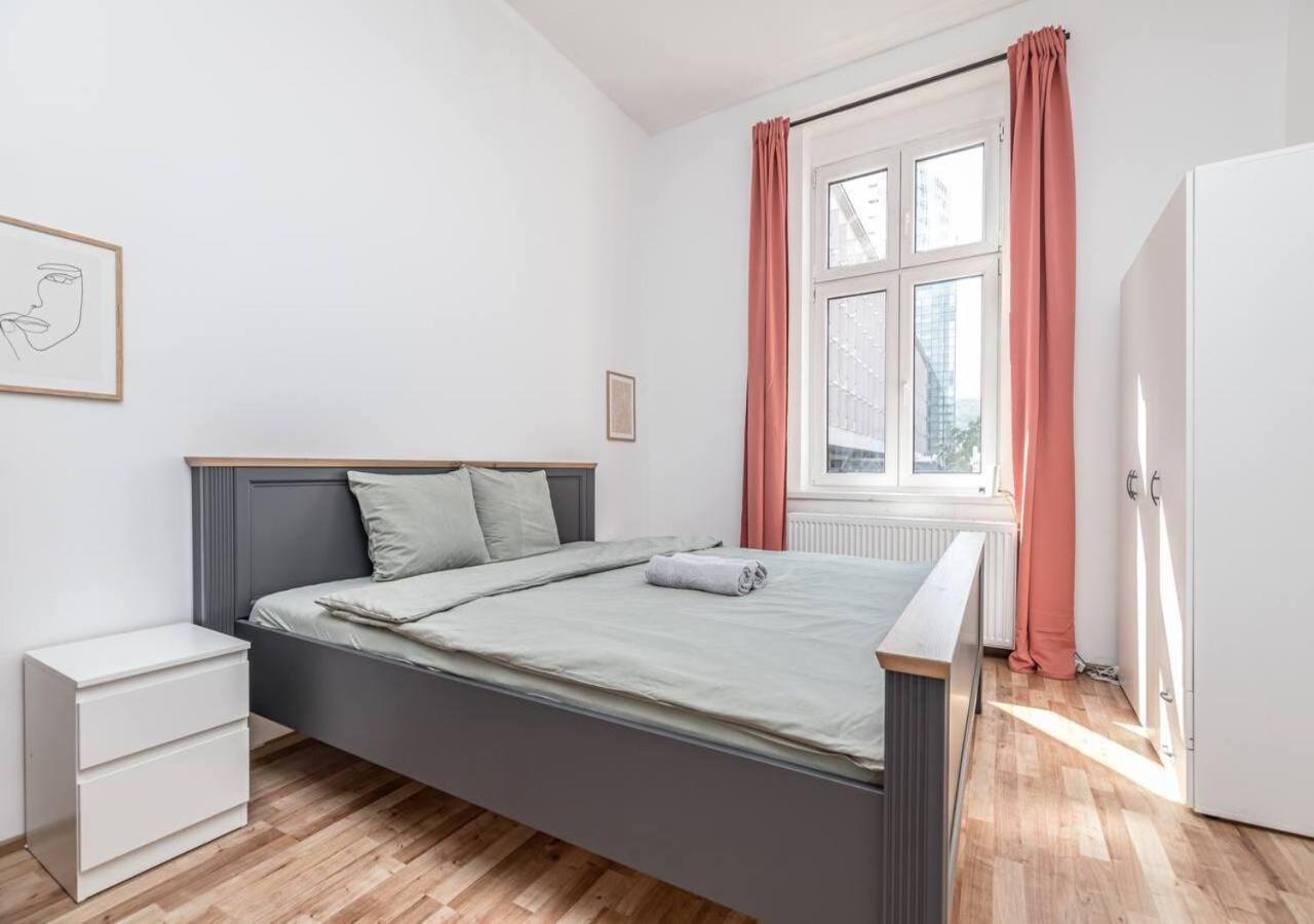 Elegance Apartments Прага Экстерьер фото