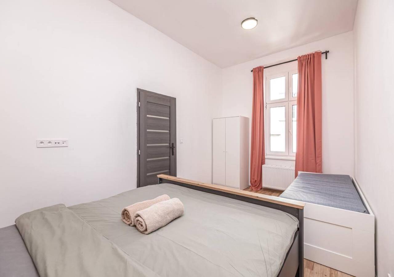 Elegance Apartments Прага Экстерьер фото