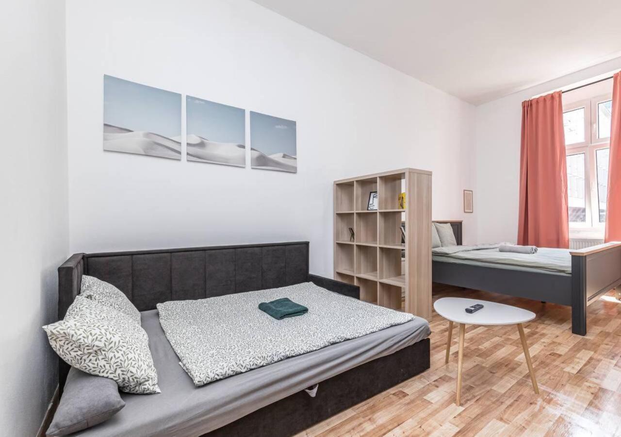 Elegance Apartments Прага Экстерьер фото